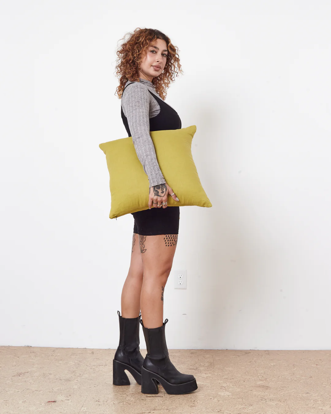 Linen Mini Pillow - Image 3